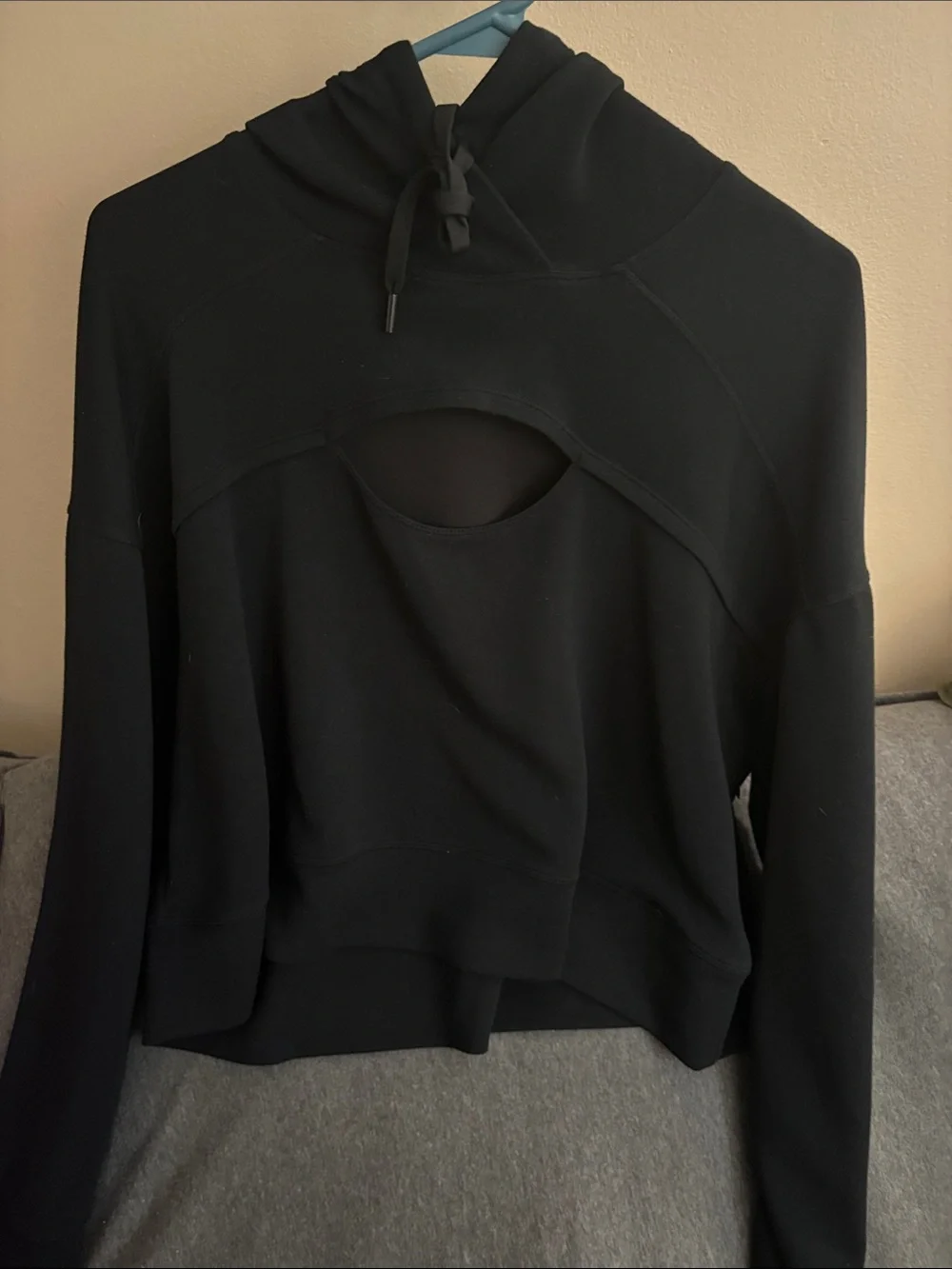 90 Degree By Reflex Black Women's Hooded Cutout Sweatshirt - Picture 1 of 3